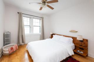 East Side Vintage 2BR Apt B8 - Milwaukee - 1