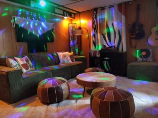 The Groovy Getaway close to James River, Trails - - 7