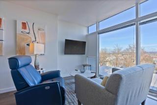 Historic Modern Apartment Park Free w DT Views - Spokane - 3