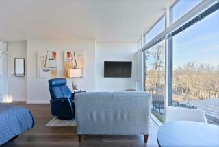 Historic Modern Apartment Park Free w DT Views - Spokane - 2