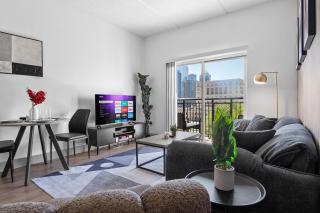 Midnight Marvel - Amazing City Views, Free Parking - Charlotte - 8