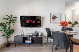 Queen City Retreat - Parking, Views, Near Stadium - Charlotte - 2