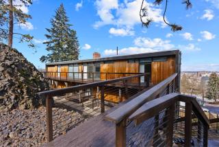 Midcentury Gem w Free Parking and Stunning DT Views - 9