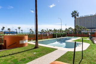 BlueWave Beach Retreat - Torremolinos - 0