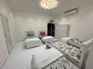 International Abu Dhabi Hostel - 1