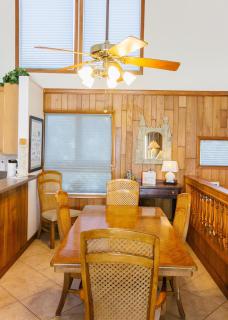 Beachfront home with expansive deck and direct beach access - Fripp Island - 3