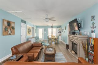 Cheery home with fire-pit, screened-in porch - pets allowed - Oceanmarsh Subdivision - 8