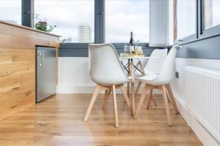 Incredible 3BR Battersea Flat & Spectacular View - London - 5