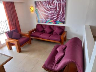 Suite with panoramic ocean views & balcony! - 4