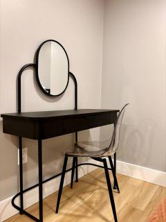 Hoosier HQ Sleek 3-Bed Near IU - Bloomington - 1