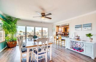 Waterfront Florida Escape with Deck and Private Dock! - Hernando Beach - 8
