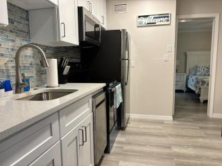 Updated Ocean View Condo Steps from the Beach, Stunning Sunsets & Gulf Swims Await - Indian Rocks Beach - 6
