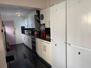 Winter Gardens large modern home - 2