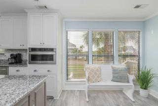 Latitude Adjustment - Private Pool! - 2