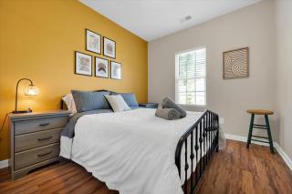 Spacious mid-century modern 3bed house - Atlanta - 1