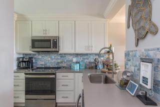 Southern Grace - Serene Oceanfront 1 Bedroom - 2