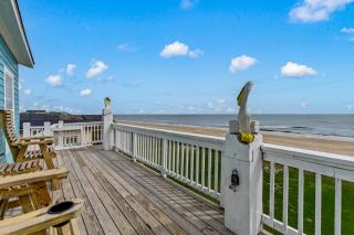 Ocean Paradise 5BR Beach Escape Hot Tub Game Room and Firepit - 5