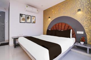 Hotel O 7 Square Hotel - Surat - 8