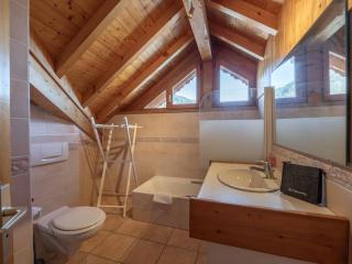 3 pièces à Morzine, centre, proche pistes, 3*, WiFi, balcon, parking, jacuzzi, animaux OK, 6 pers - FR-1-754-37 - Morzine - 2