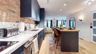 Casa Hotel Elegant 2BR Suite in Leslieville - 8