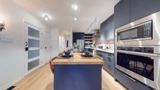 Casa Hotel Elegant 2BR Suite in Leslieville - 4