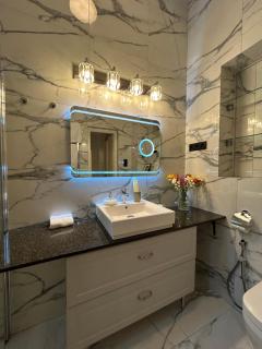 Premium Luxury Opera Suite Near Opera and Basilica - Budapest - 6