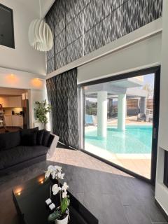 Dusk Till Dawn Villa by A&D Properties - Dhráfi - 9