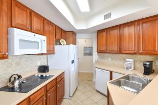 Silver Beach Towers W403 - 5
