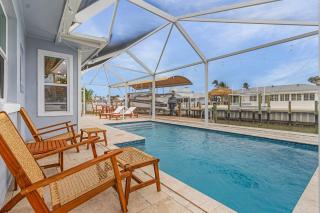 Fort Myers Beach Oasis w/Pool & Canal Access - Fort Myers Beach - 8