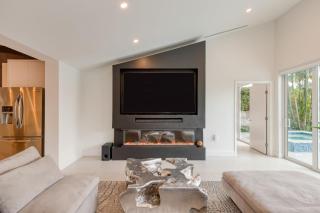 Luxury Waterfront Home w Pool Hot Tub Dock Near Las Olas Gulfstream - Fort Lauderdale - 4