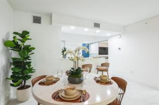 Lux 2BR City-View Retreat in Hollywood, 2nd Floor - Hollywood - 8