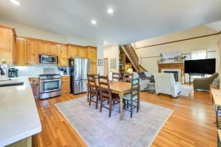 Waterfront Lake Martin Home with Private Dock! - Jacksons Gap - 3