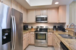 Silver Beach Towers E102 - 4