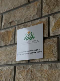 LuxRooms - Hotel type with private jacuzzi - Bjelovar - 6