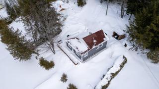 Cozy Lakeside Cottage - Val des Monts - 9