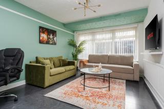 The Jade - Pool Table - Man Utd - City Centre - 4bd - 6