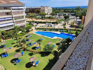 Golden Mile Penthouse, Pool-Parking, 5Min Beach! - Marbella - 0