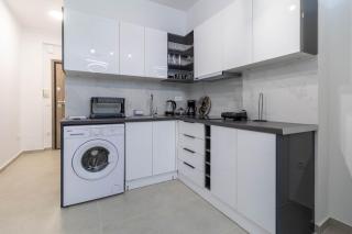 Loutraki Studio by the Beach Bars,Taverns,AC, Washer - 5