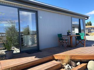 Hank's Hut - Lake Tekapo - 8