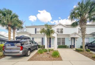Perfect Townhome Near Disney - 3