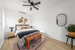Bia Treehouse Fredericksburg Romantic Hottub EV - 6