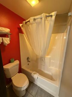 Super 8 by Wyndham Reedsburg - 2