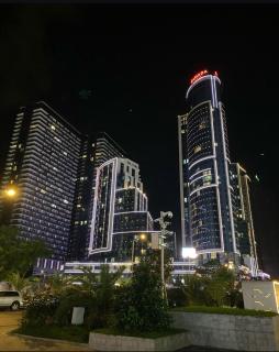 Cozy Modern Apartment - Batumi - 0