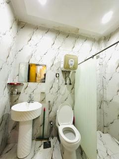 Cozy Haven in the Heart of City - Lahore - 7