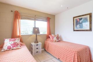 Perfect North Shore Location-World Famous Beach! - Haleiwa - 1