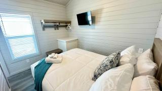 Pet Friendly with Fenced Yard -Walk to the Beach! - Bolivar Peninsula - 6