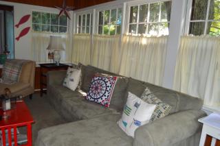 Candlewood Isle Charm- one week minimum stay - 8