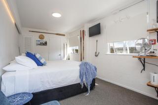 Heart of town - Coromandel - 6