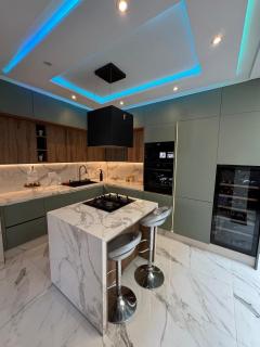 Beautiful new modern house with full comfort - 4