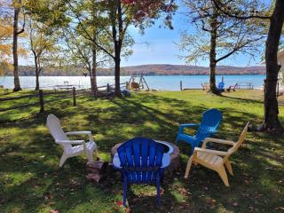 Birch Shores Resort - The Hemlock Cottage - Empire - 9